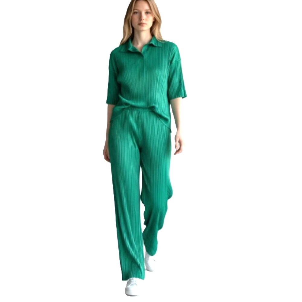 Nanette Lepore Pleated Plisse 2-Piece Green Shirt & Pant Set - Womens Large